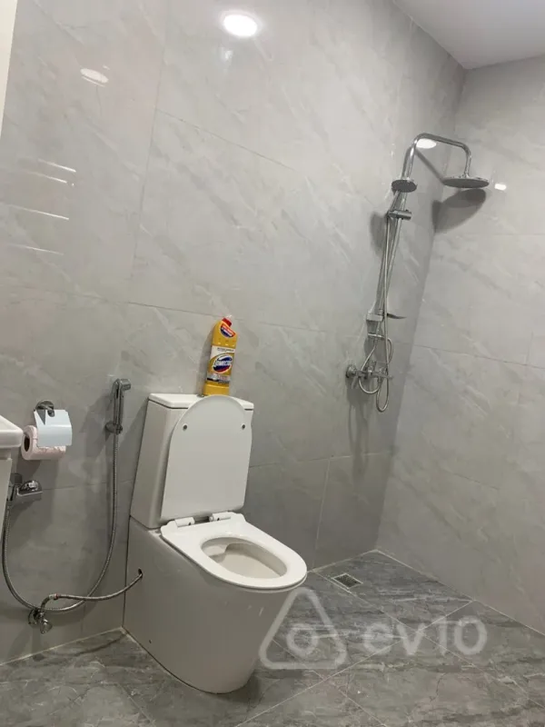 Kirayə verilir 2 otaqlı yeni tikili 80 m²