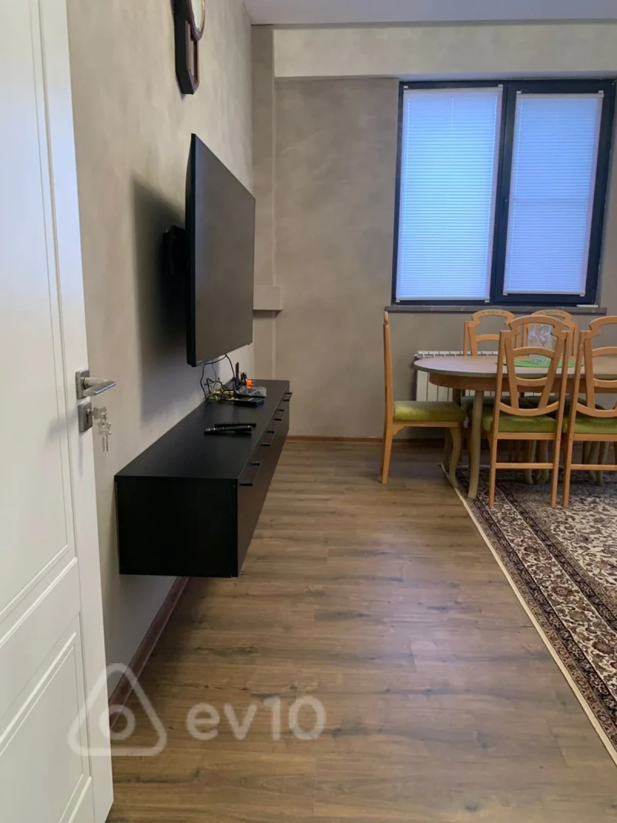 Kirayə verilir 2 otaqlı yeni tikili 80 m²