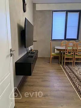 Kirayə verilir 2 otaqlı yeni tikili 80 m²