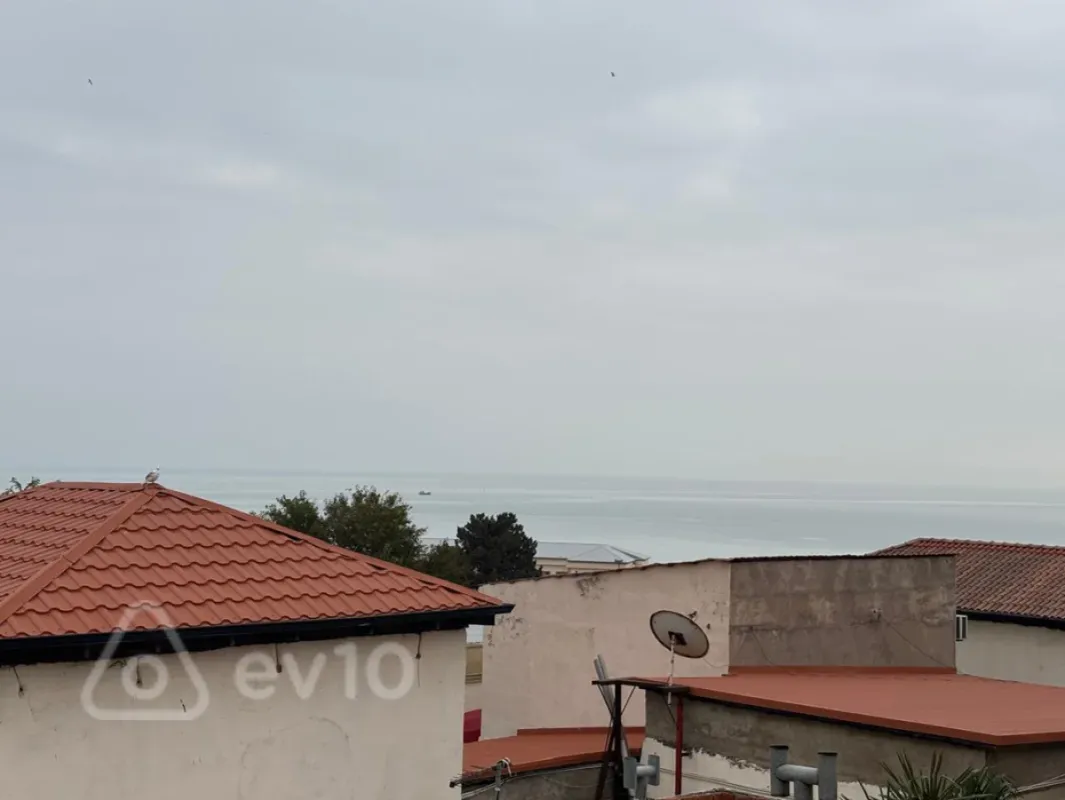 Satılır 2 otaqlı həyət evi 50 m²