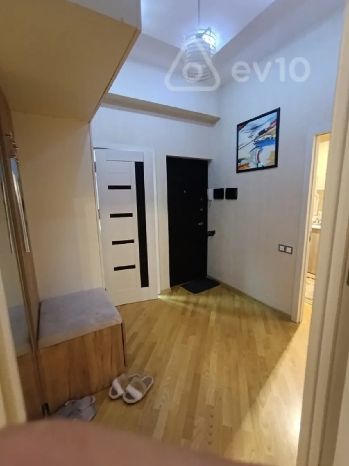Kirayə verilir 2 otaqlı yeni tikili 73 m²