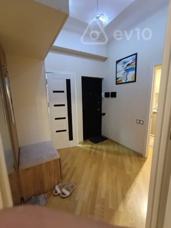 Kirayə verilir 2 otaqlı yeni tikili 73 m²