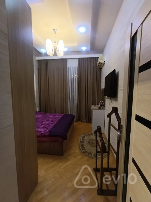 Kirayə verilir 2 otaqlı yeni tikili 73 m²