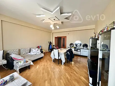 Satılır 3 otaqlı yeni tikili 130 m²