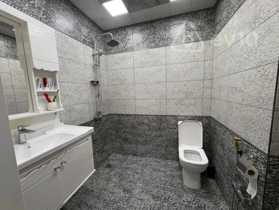 Kirayə verilir 3 otaqlı yeni tikili 126 m²