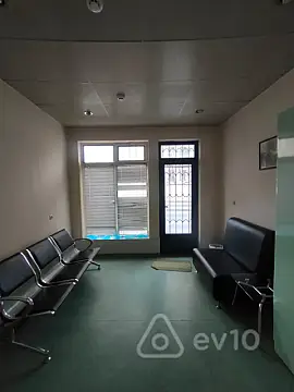 Satılır mənzil 100 m²