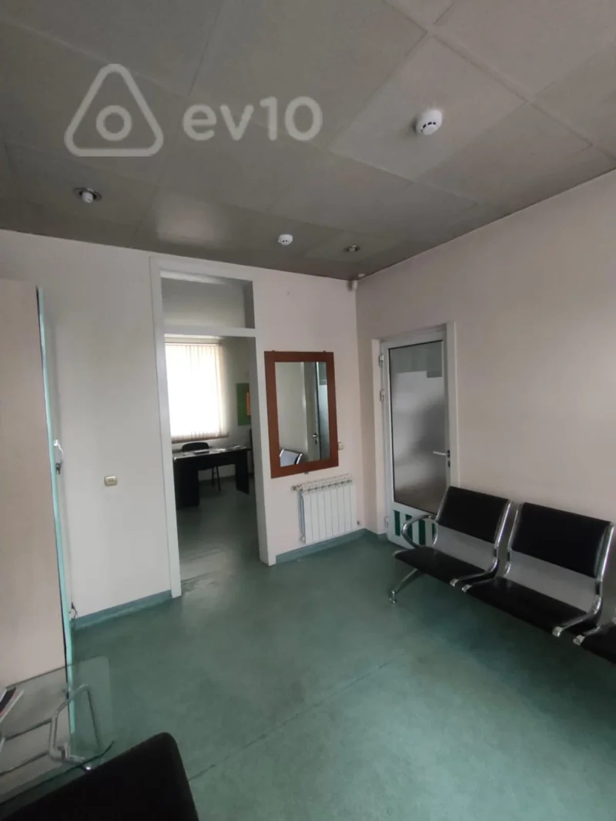 Satılır mənzil 100 m²