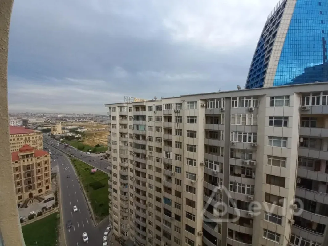 Kirayə verilir 2 otaqlı yeni tikili 69 m²