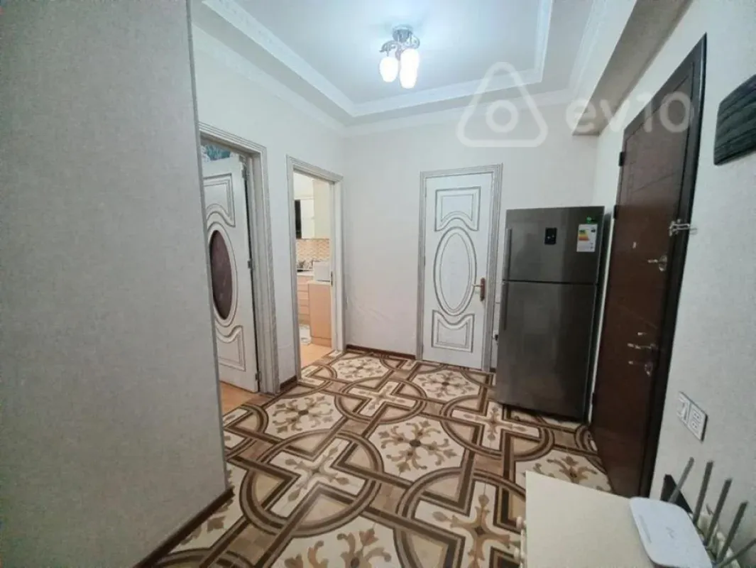 Kirayə verilir 2 otaqlı yeni tikili 69 m²