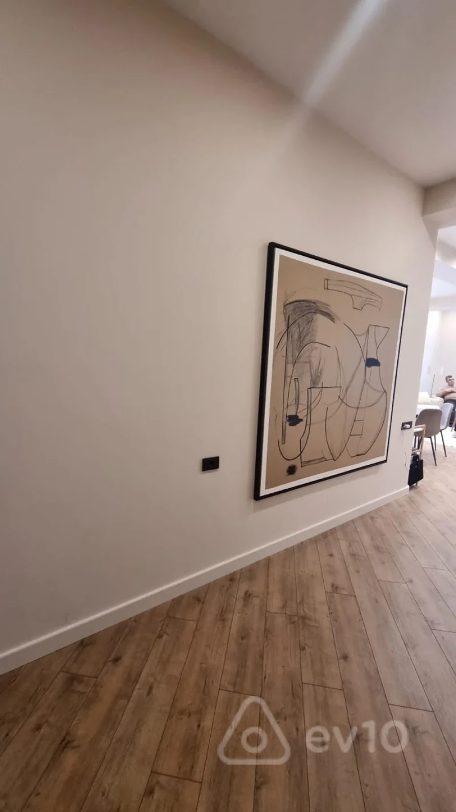 Kirayə verilir 4 otaqlı yeni tikili 130 m²