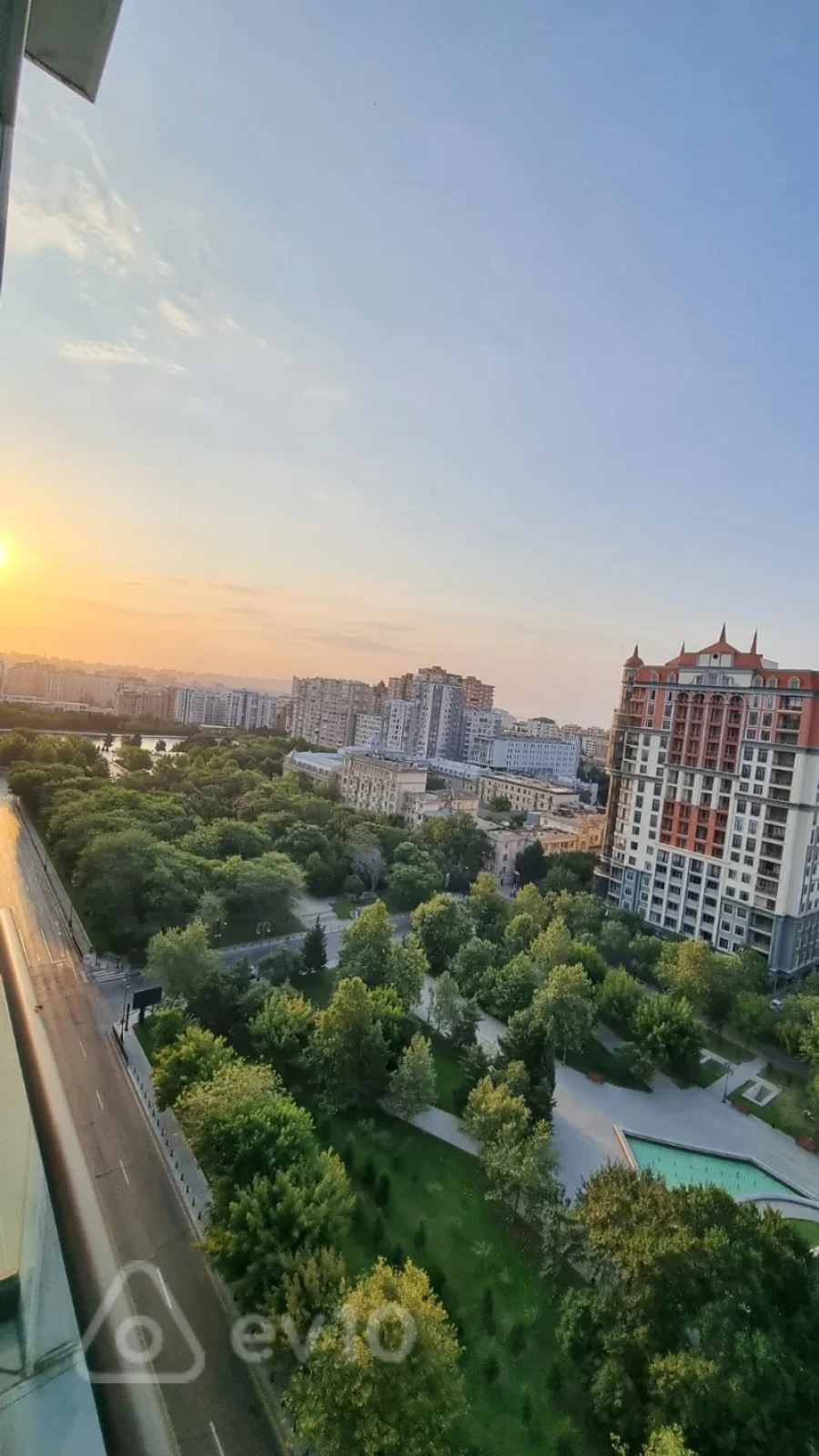 Kirayə verilir 4 otaqlı yeni tikili 130 m²