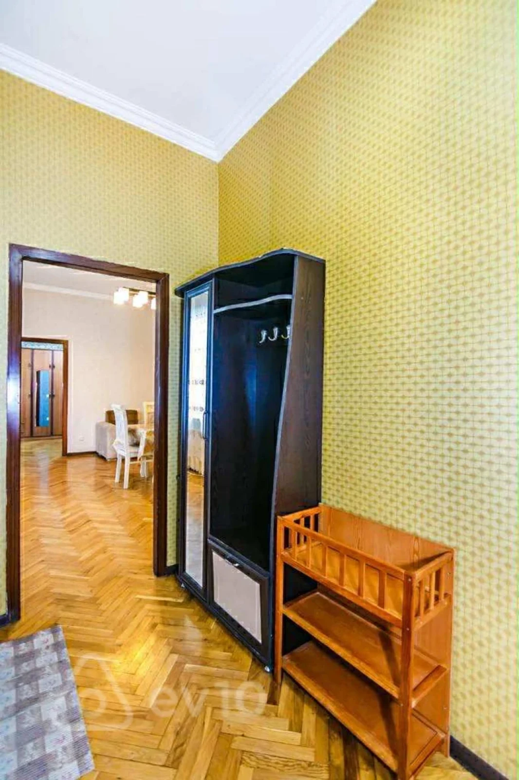 Kirayə verilir 3 otaqlı köhnə tikili 105 m²