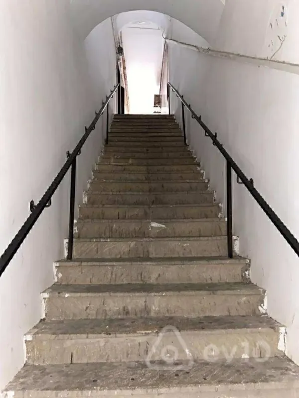 Kirayə verilir 3 otaqlı köhnə tikili 105 m²