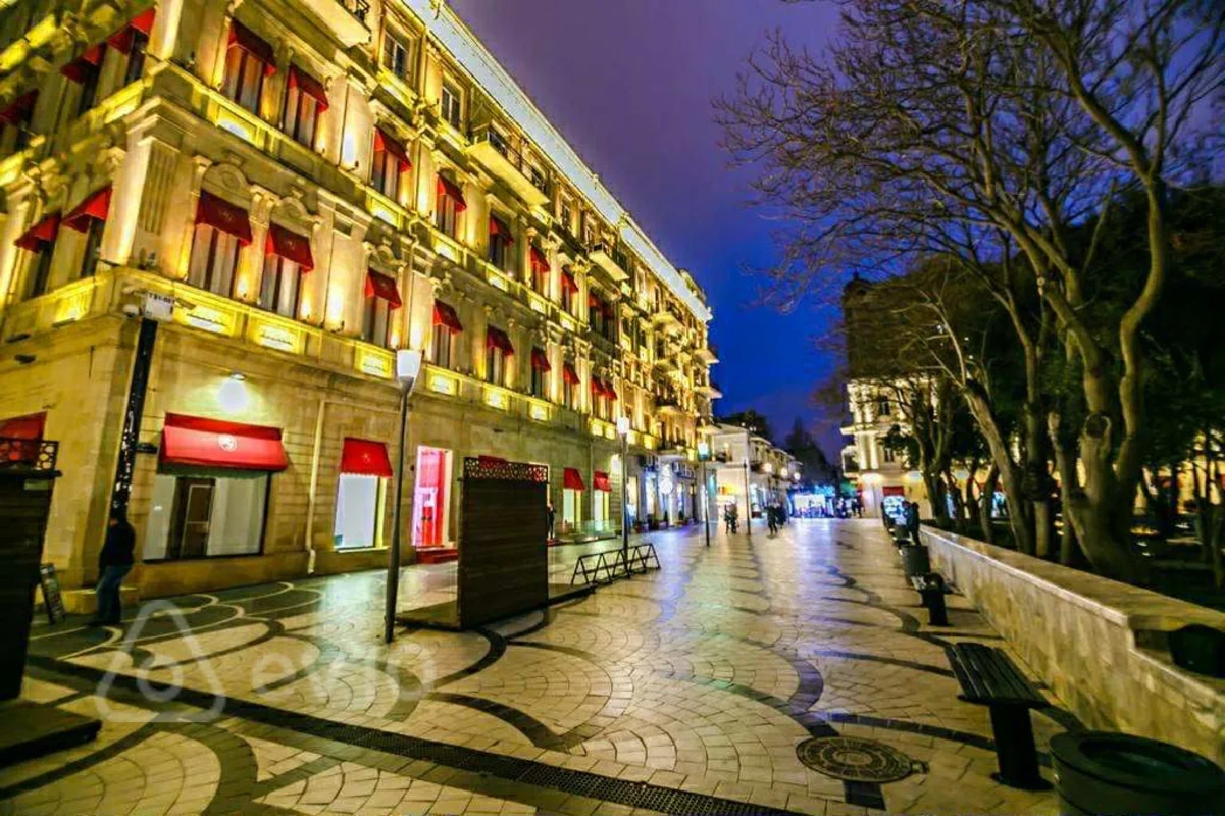 Kirayə verilir 3 otaqlı köhnə tikili 105 m²