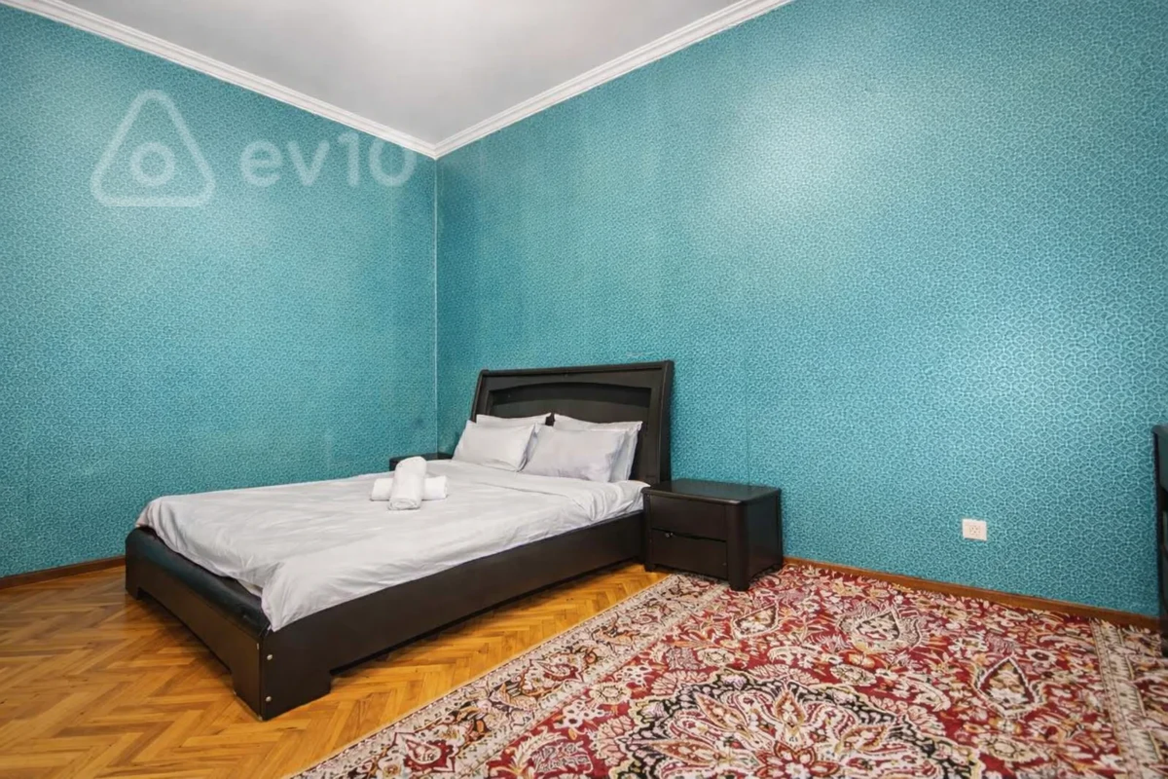 Kirayə verilir 3 otaqlı köhnə tikili 105 m²