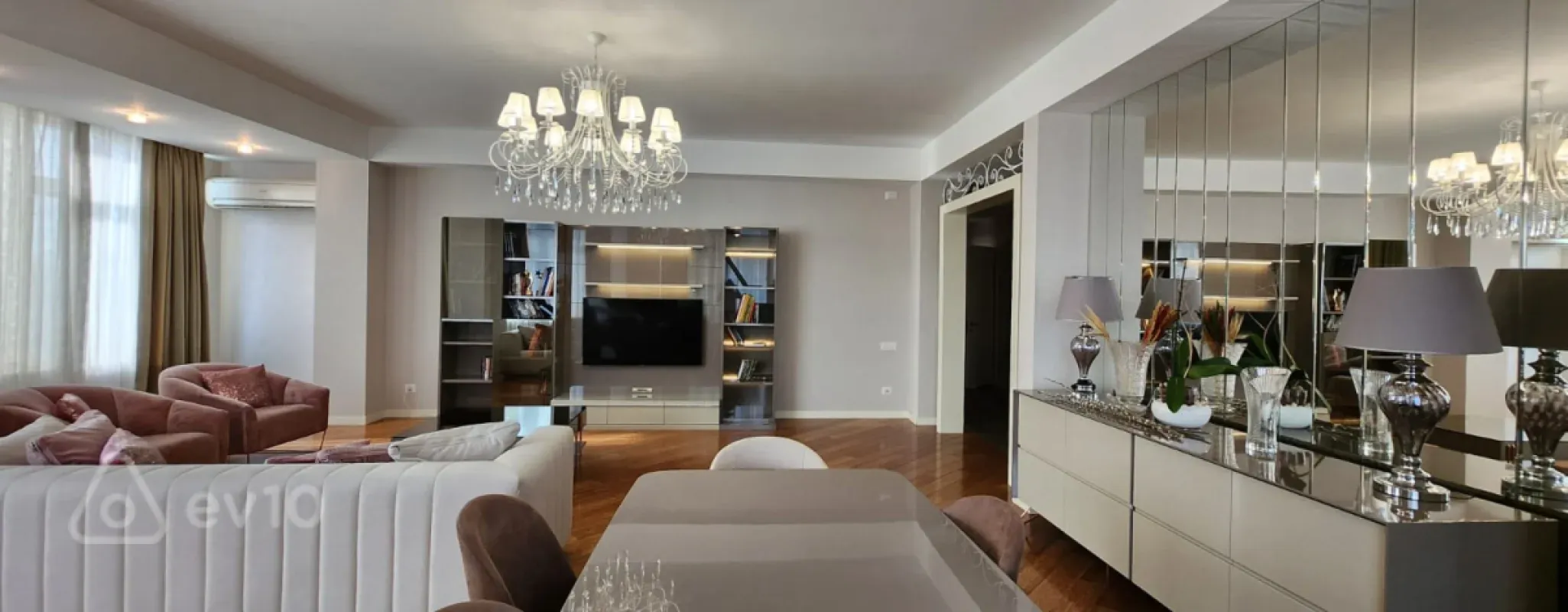 Kirayə verilir 3 otaqlı yeni tikili 155 m²