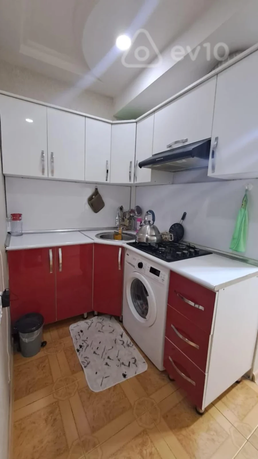 Satılır 3 otaqlı yeni tikili 80 m²
