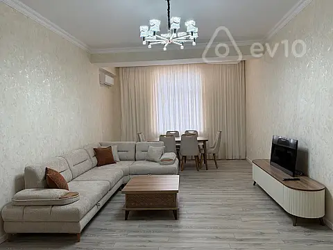 Kirayə verilir 3 otaqlı yeni tikili 100 m²