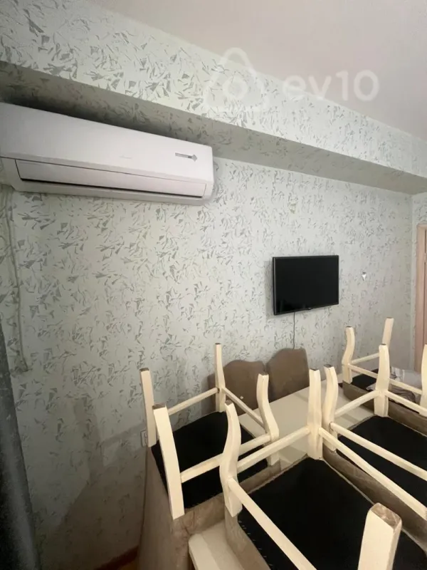 Kirayə verilir 2 otaqlı yeni tikili 50 m²