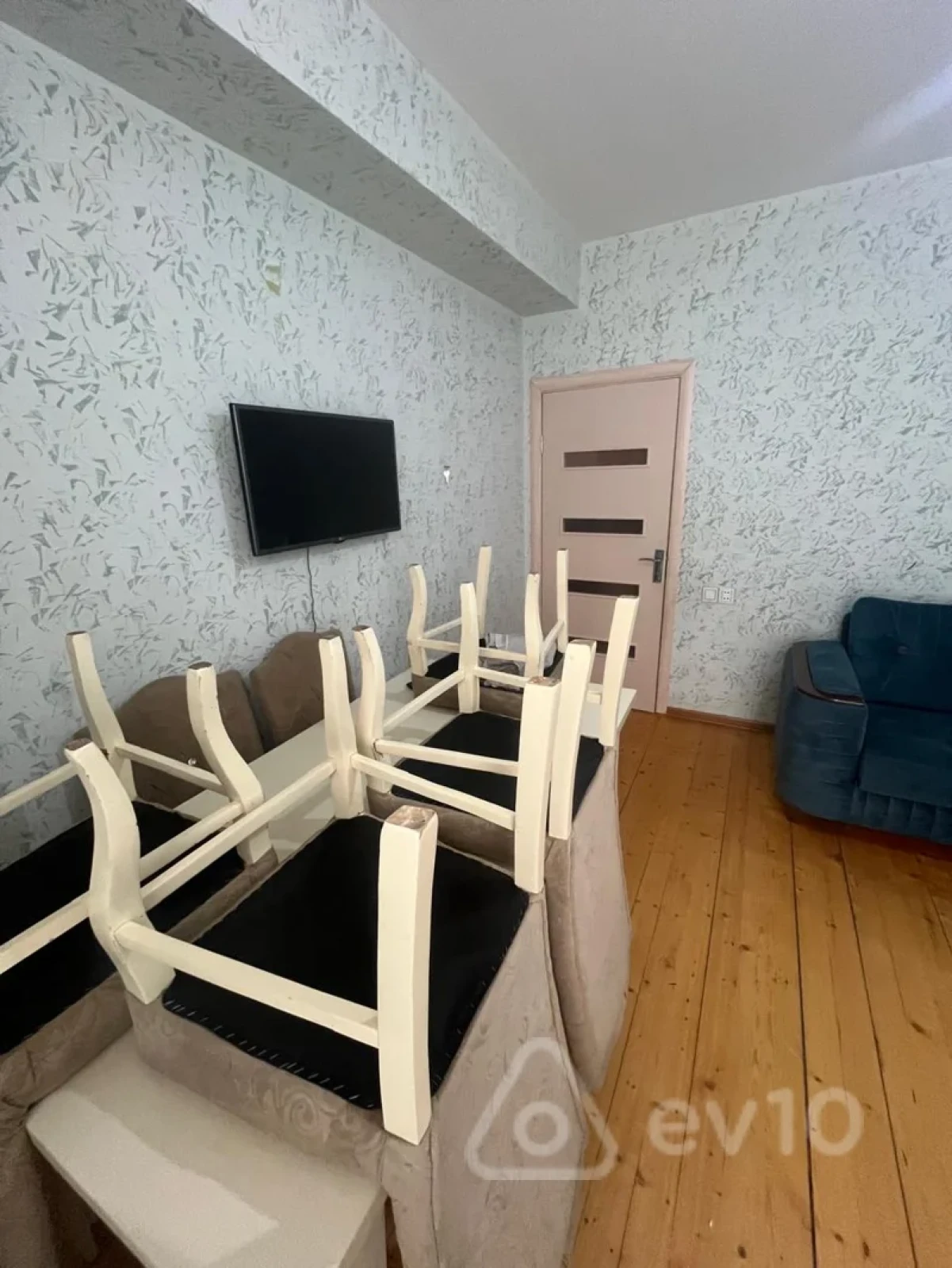 Kirayə verilir 2 otaqlı yeni tikili 50 m²