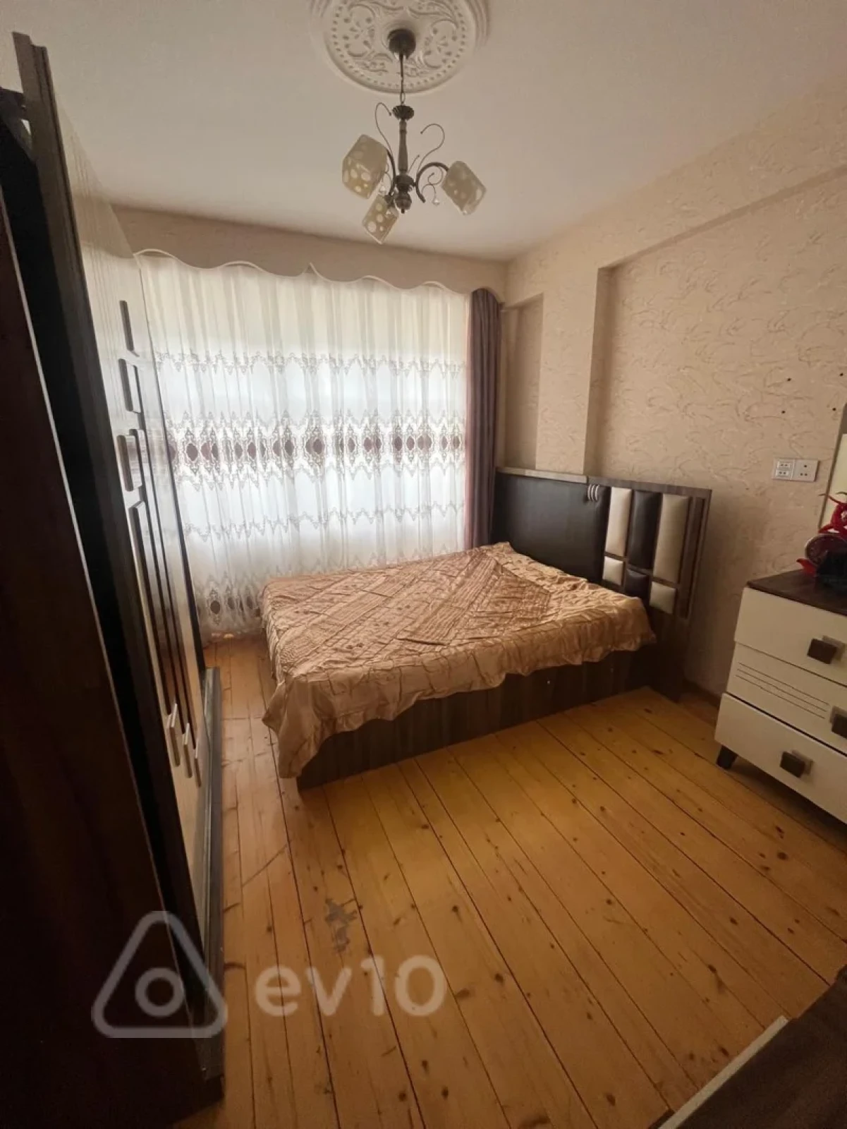 Kirayə verilir 2 otaqlı yeni tikili 50 m²