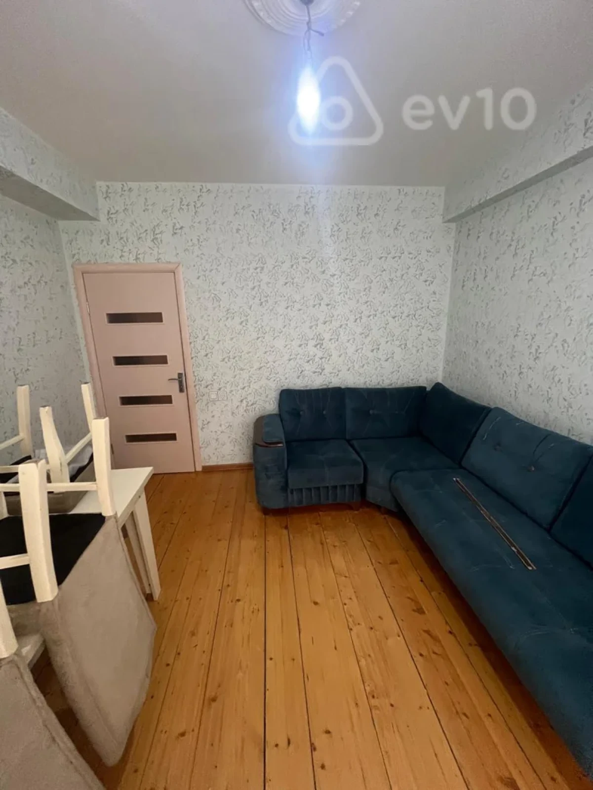 Kirayə verilir 2 otaqlı yeni tikili 50 m²