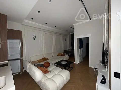Satılır 2 otaqlı yeni tikili 45 m²