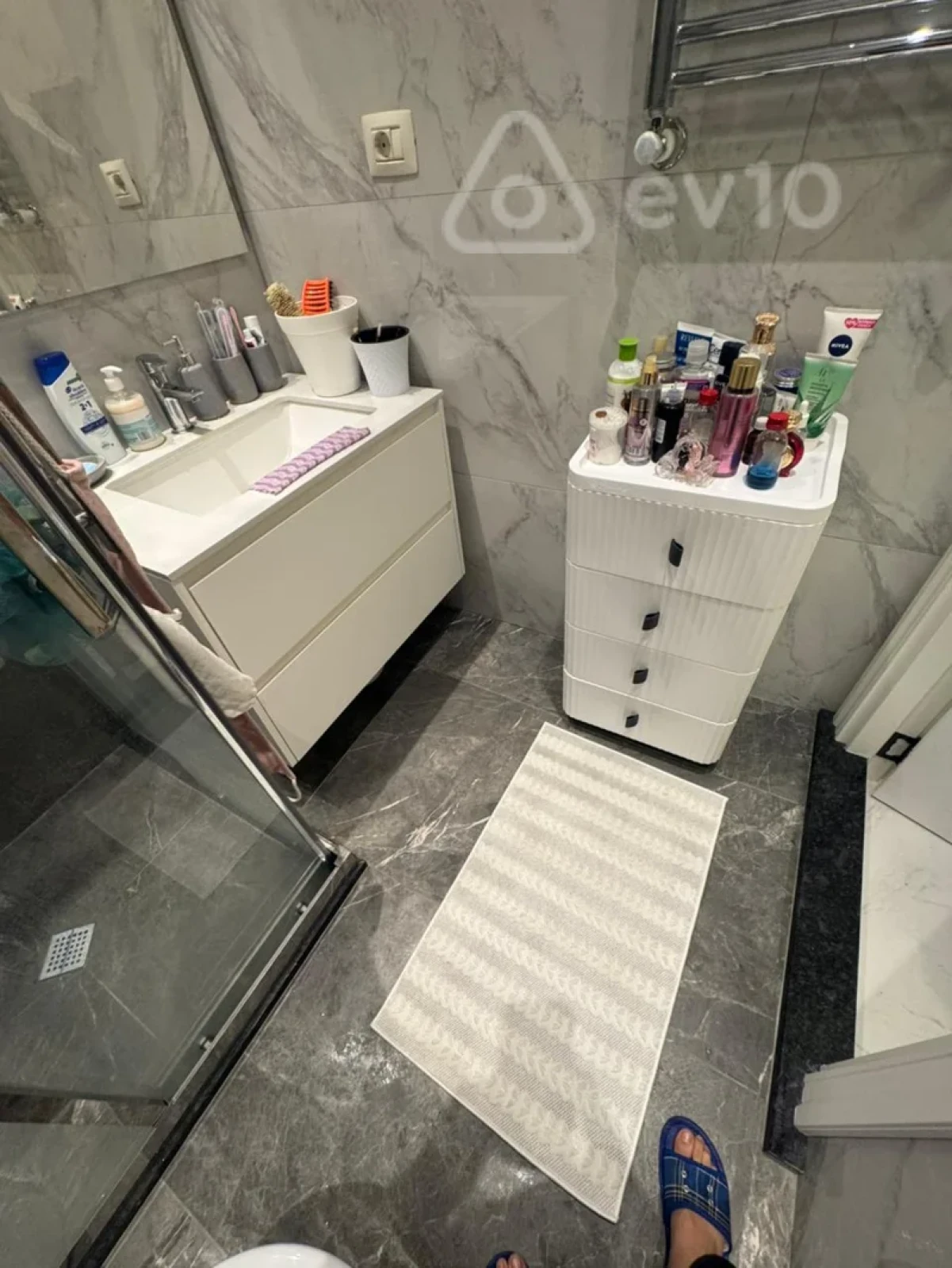 Kirayə verilir 2 otaqlı yeni tikili 60 m²