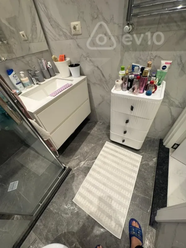 Kirayə verilir 2 otaqlı yeni tikili 60 m²