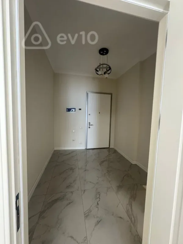 Kirayə verilir 2 otaqlı yeni tikili 60 m²