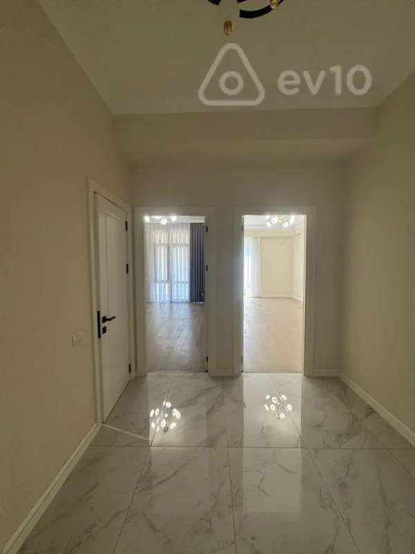 Kirayə verilir 2 otaqlı yeni tikili 60 m²