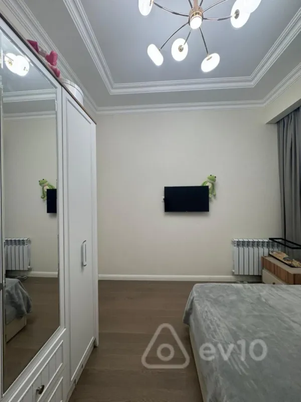 Kirayə verilir 2 otaqlı yeni tikili 60 m²