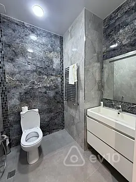 Kirayə verilir 2 otaqlı yeni tikili 100 m²