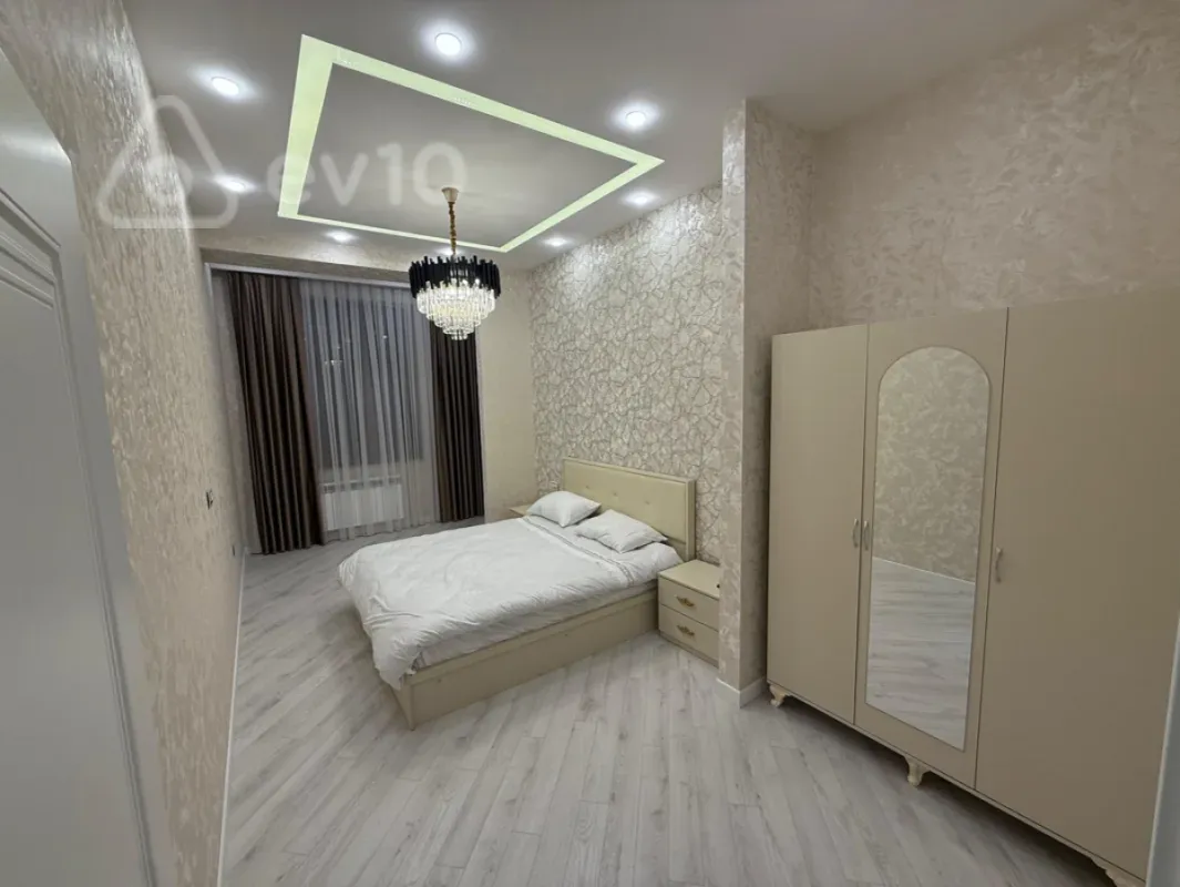 Kirayə verilir 2 otaqlı yeni tikili 100 m²