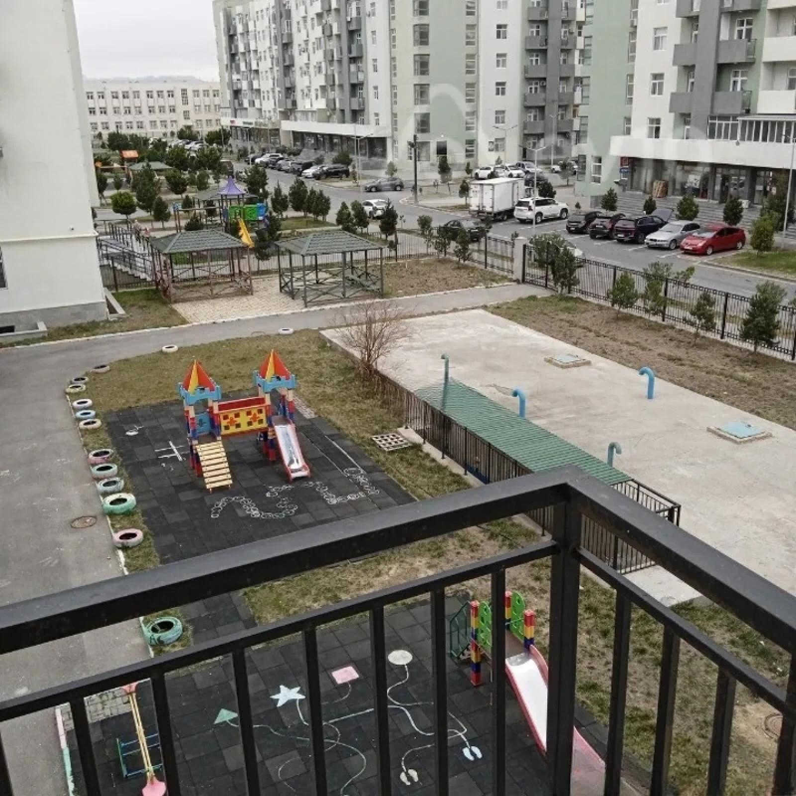 Satılır 3 otaqlı yeni tikili 85 m²