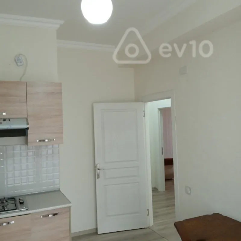 Satılır 3 otaqlı yeni tikili 85 m²