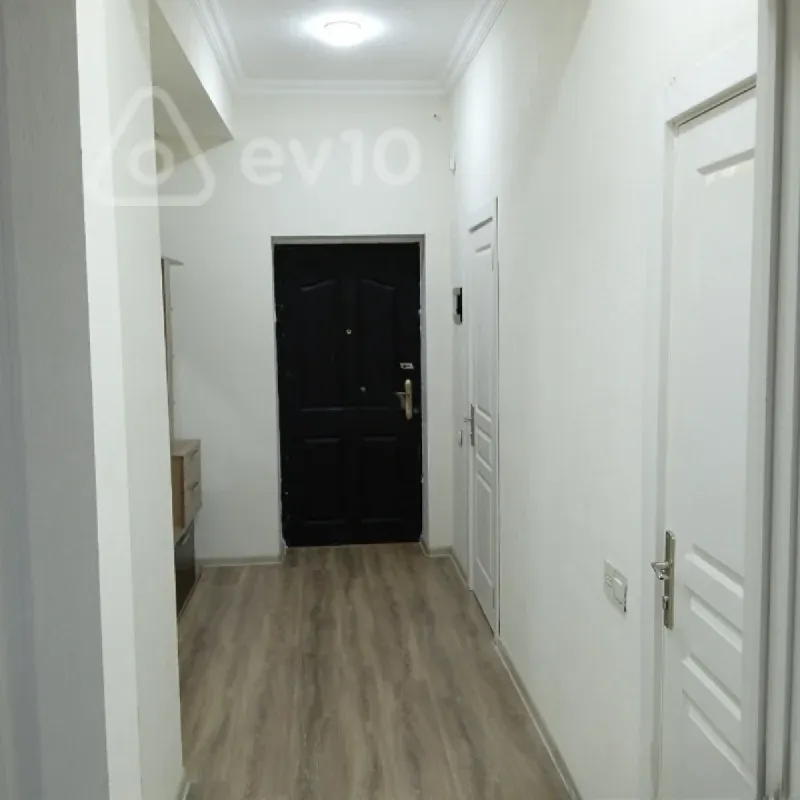 Satılır 3 otaqlı yeni tikili 85 m²
