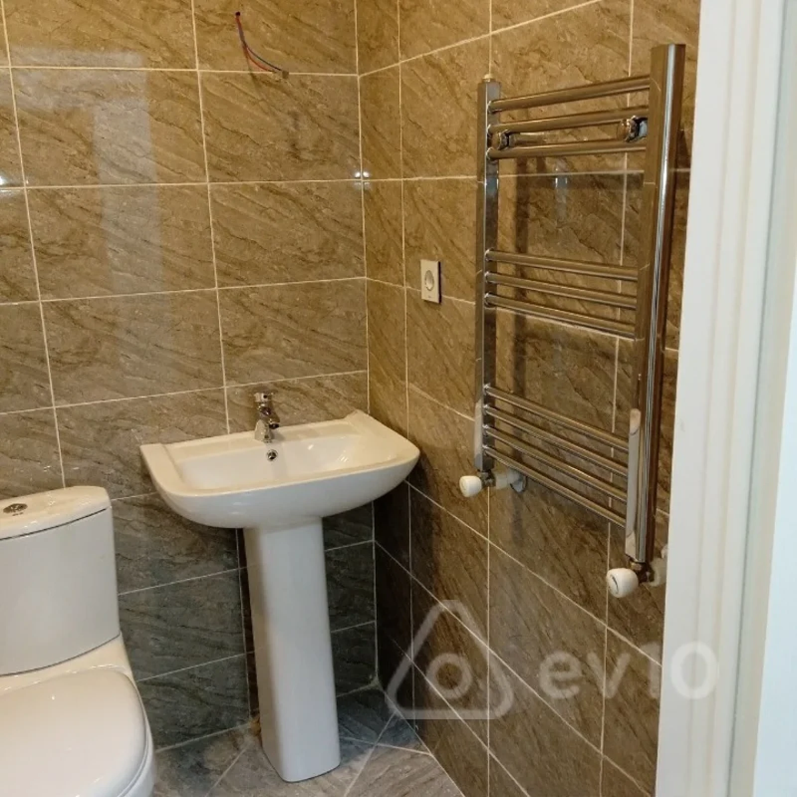 Satılır 3 otaqlı yeni tikili 85 m²