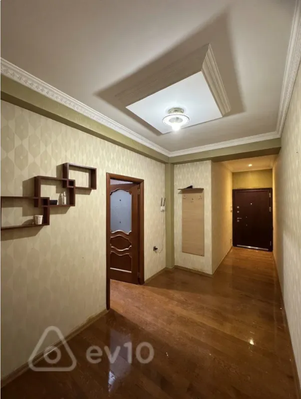 Satılır 3 otaqlı yeni tikili 80 m²