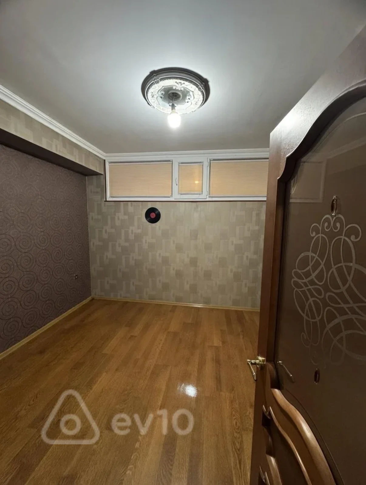 Satılır 3 otaqlı yeni tikili 80 m²