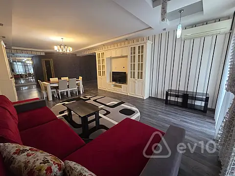 Kirayə verilir 3 otaqlı yeni tikili 165 m²