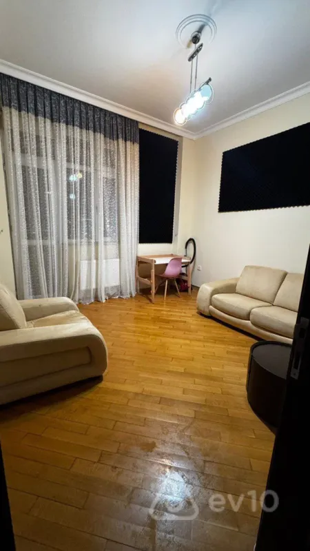 Kirayə verilir 3 otaqlı yeni tikili 104 m²