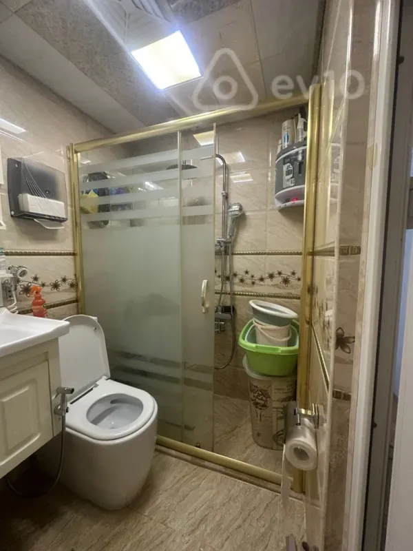 Kirayə verilir 2 otaqlı köhnə tikili 65 m²