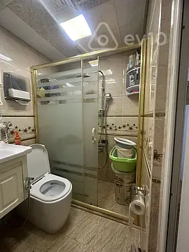 Kirayə verilir 2 otaqlı köhnə tikili 65 m²