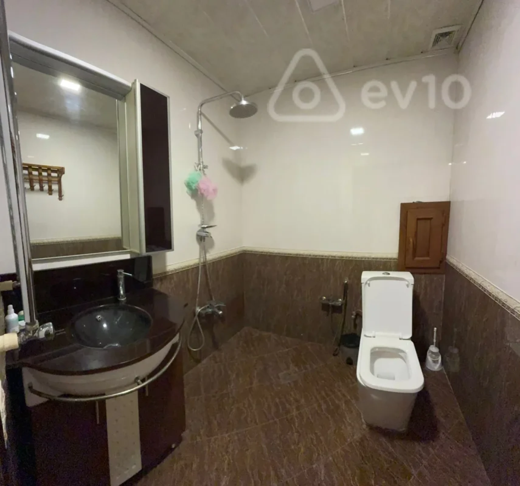 Satılır 3 otaqlı yeni tikili 120 m²