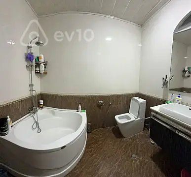 Satılır 3 otaqlı yeni tikili 120 m²