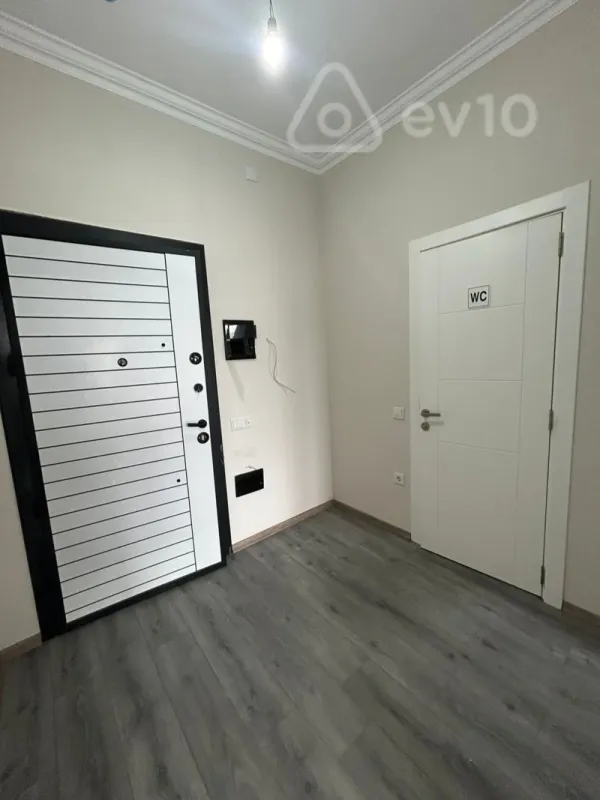 Kirayə verilir 2 otaqlı yeni tikili 57 m²