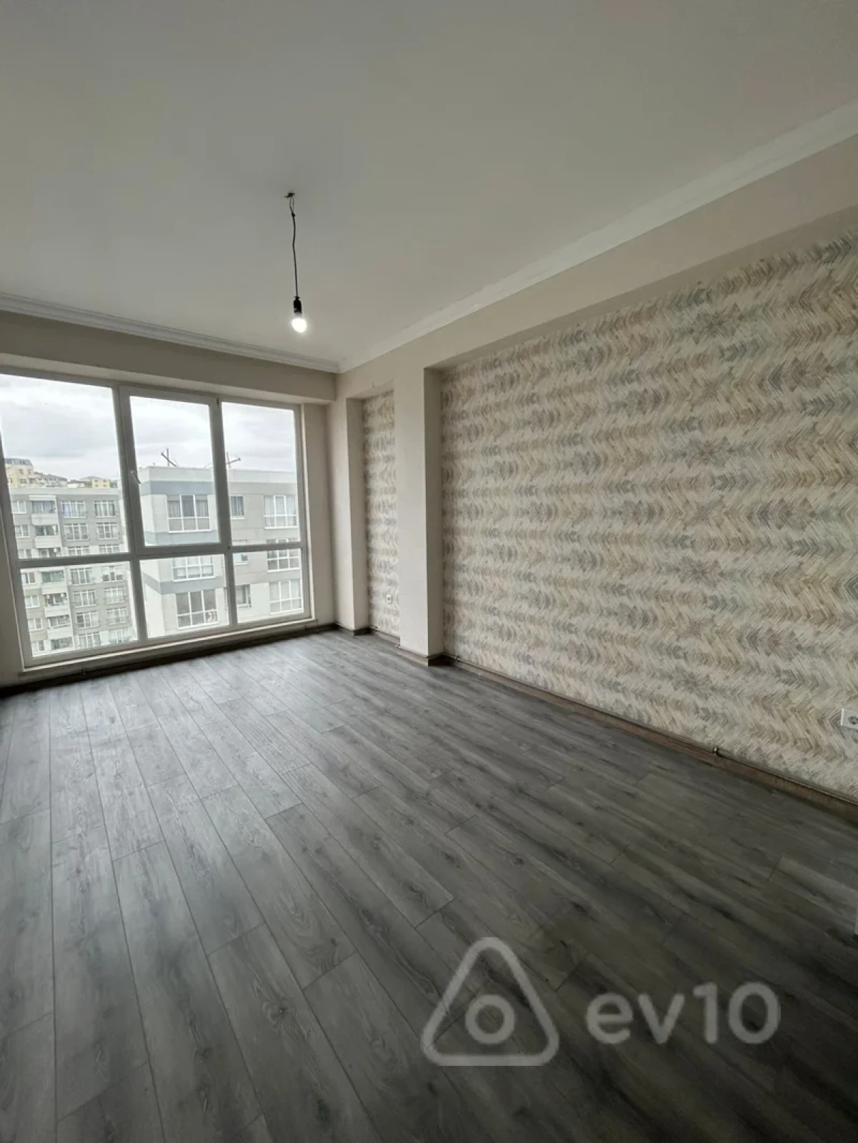 Kirayə verilir 2 otaqlı yeni tikili 57 m²
