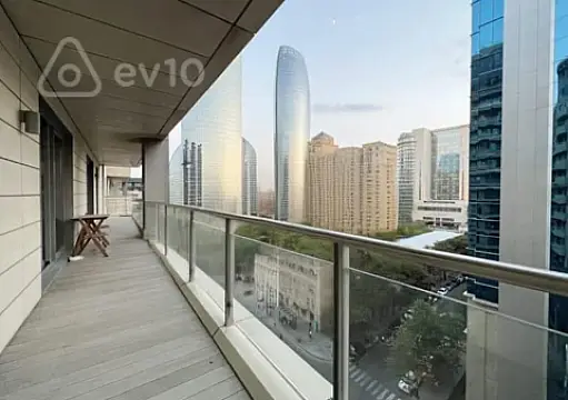 Kirayə verilir 4 otaqlı yeni tikili 220 m²