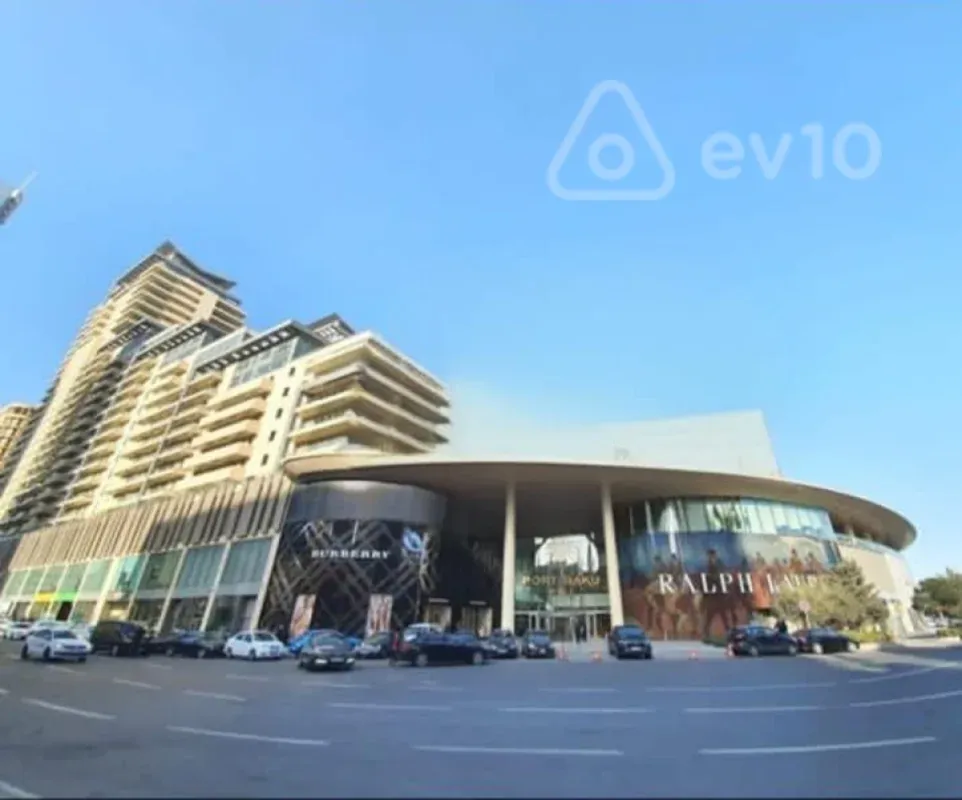 Kirayə verilir 4 otaqlı yeni tikili 220 m²